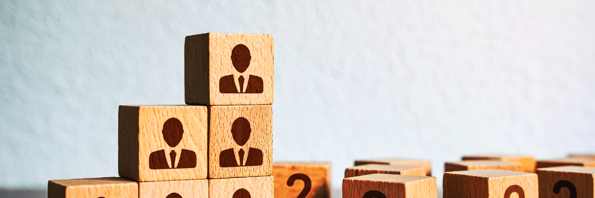 Multiprojektmanagement ist eine Herausforderung. Mit einer Projektmanagement-Software, die in Ihr ERP integriert ist, lassen sich die komplexen Planungsaufgaben bewältigen.