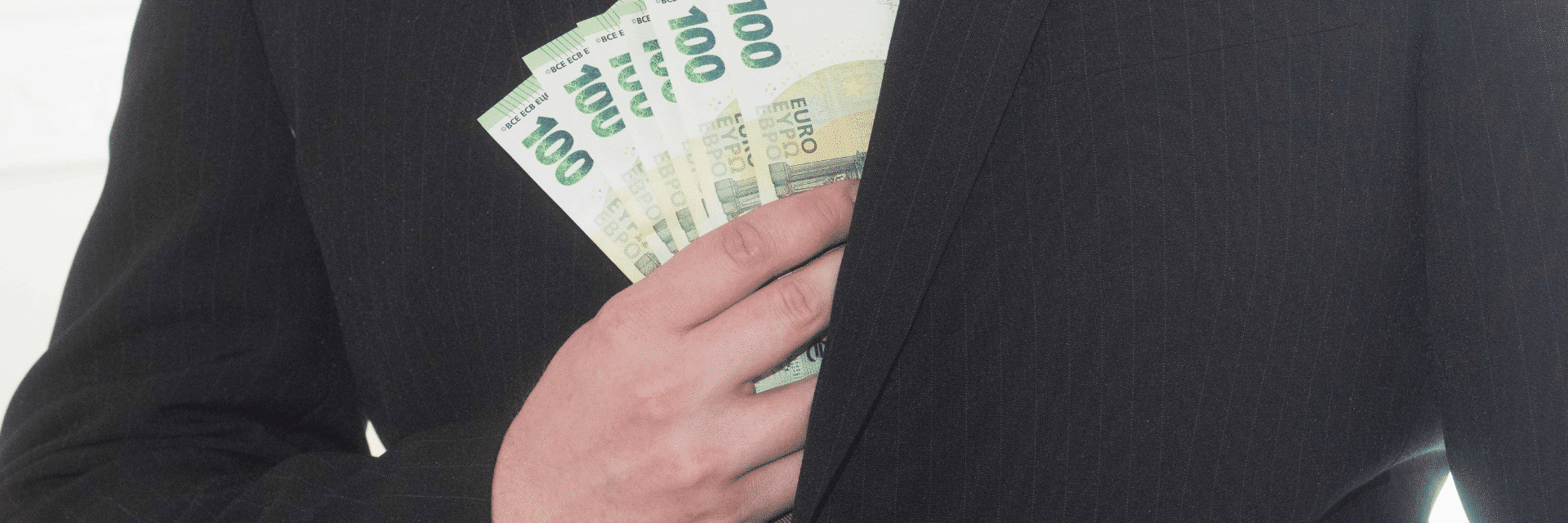 Scheinselbständigkeit – ein gerne angewendetes Mittel, um in wirtschaftlich schlechten Zeiten auf Kosten der Steuerzahler Geld zu sparen.